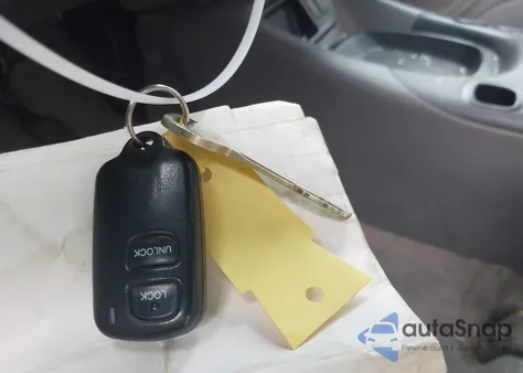 2006 Toyota Tundra Sr5 V8 z USA, uszkodzony, nr VIN 5TBDT441X6S549903